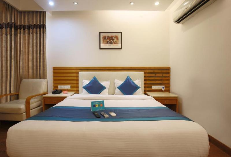 Fabhotel Signature Cyber Park Delhi  Exterior photo